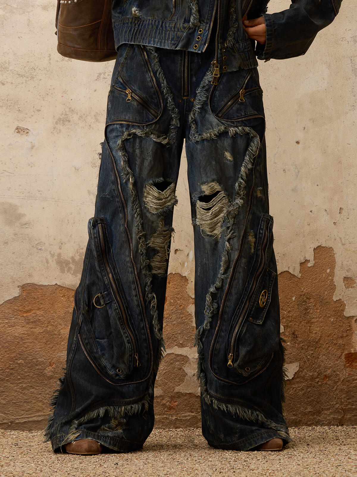 Aliens Distressed Spliced Zipper Denim Jeans