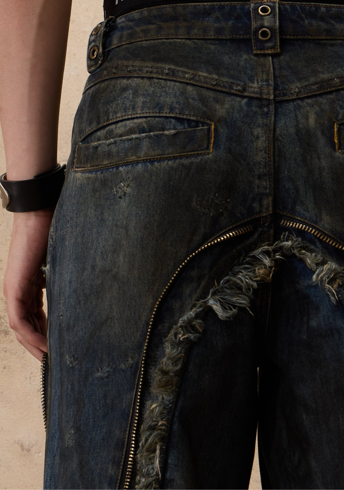 Aliens Distressed Spliced Zipper Denim Jeans