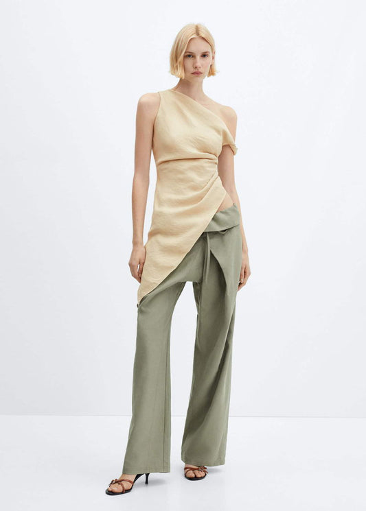 Asymmetric Ruched Top